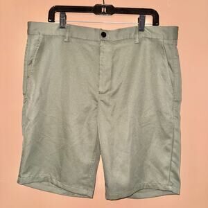 Vince Camuto Men's Performance Polyester Shorts in Solid Olive Green - Size 36